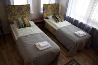 Отель Hotelli Maakunta Форсса Стандартный двухместный номер с 2 отдельными кроватями-1